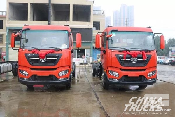 New Generation Dongfeng KR Medium Trucks Officially Delivered to Customers 